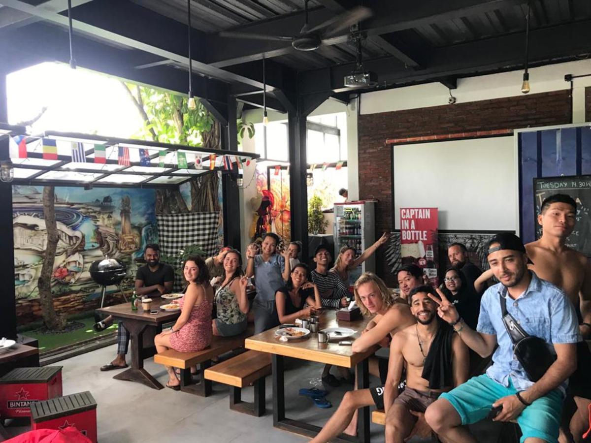 D'Gobers Hostel Seminyak By Gumilang Hospitality Exteriör bild