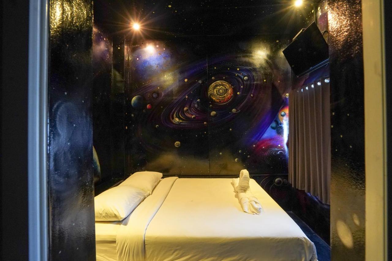 D'Gobers Hostel Seminyak By Gumilang Hospitality Exteriör bild