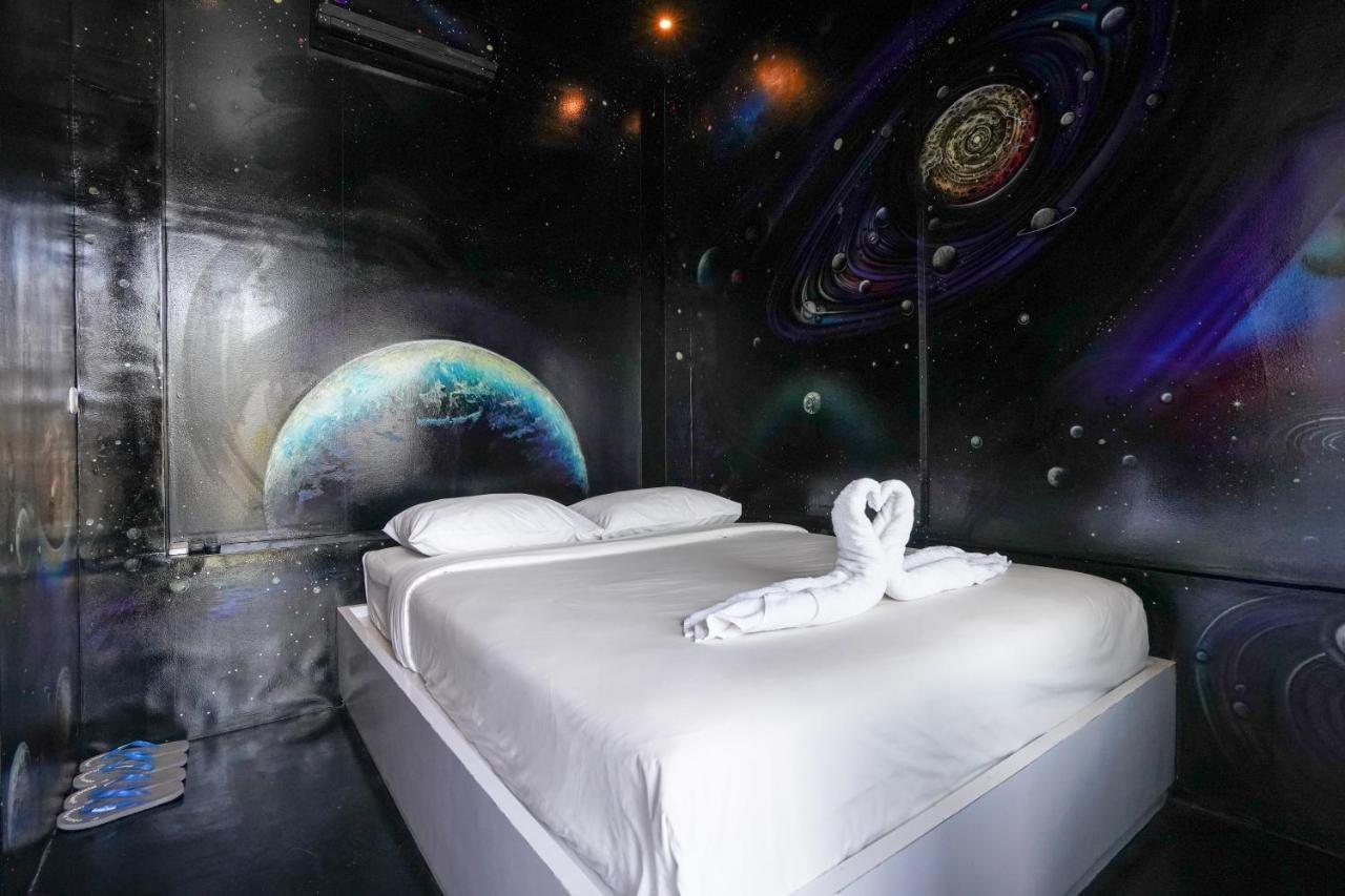 D'Gobers Hostel Seminyak By Gumilang Hospitality Exteriör bild