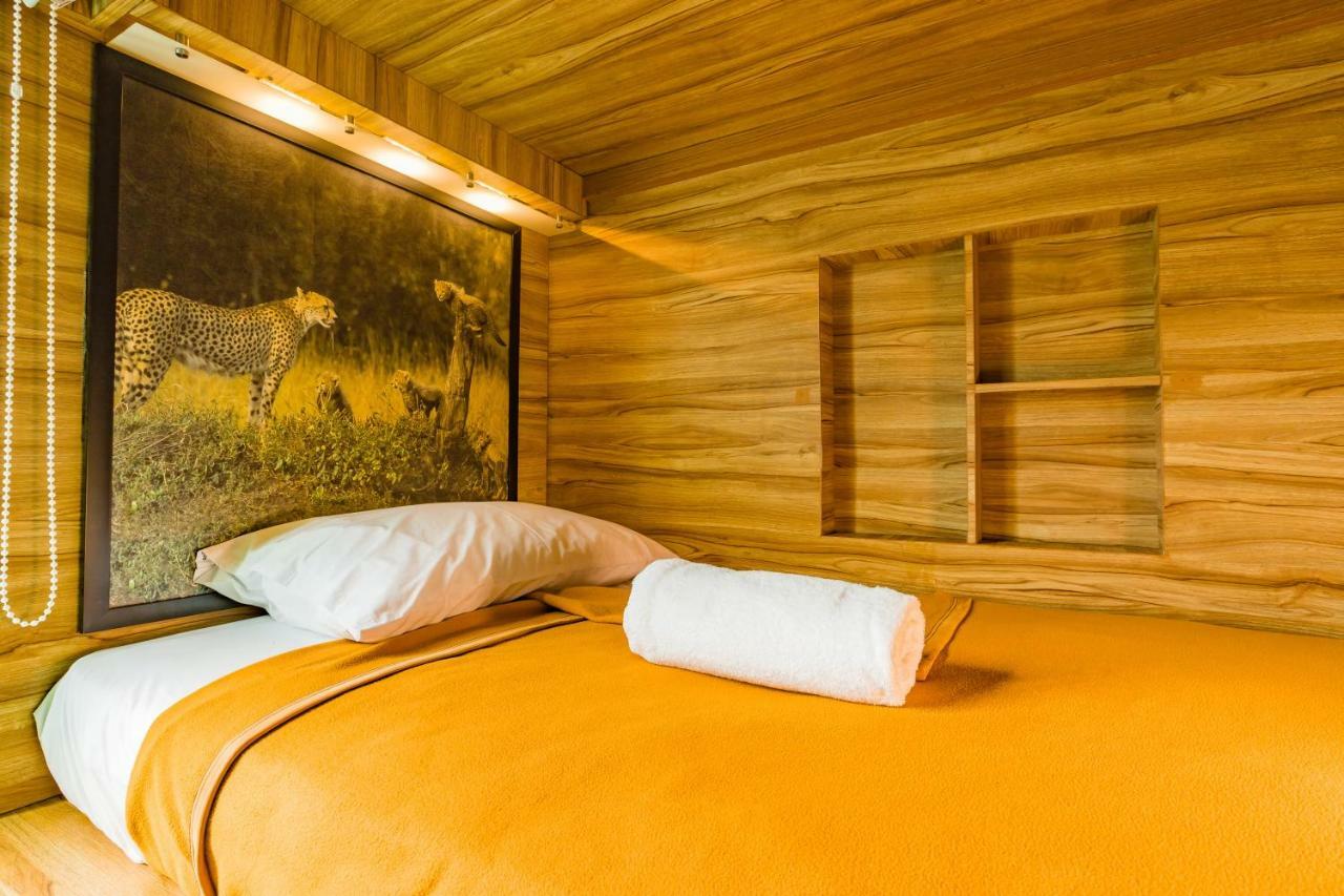 D'Gobers Hostel Seminyak By Gumilang Hospitality Exteriör bild