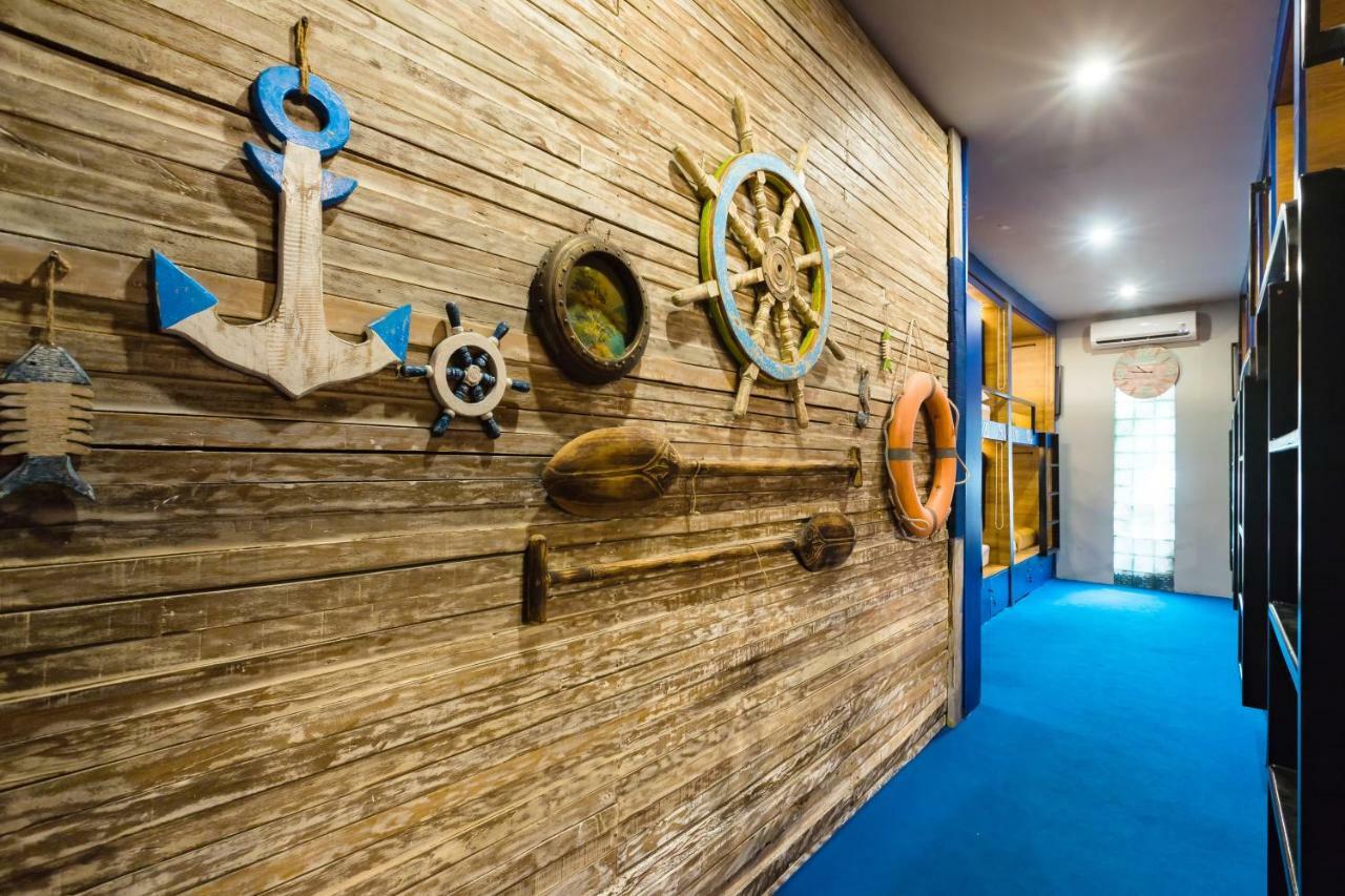 D'Gobers Hostel Seminyak By Gumilang Hospitality Exteriör bild