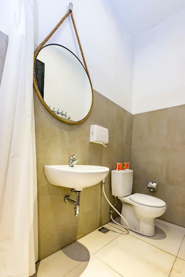 D'Gobers Hostel Seminyak By Gumilang Hospitality Exteriör bild